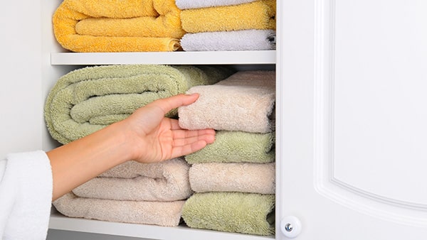 bathroom cabinet storage