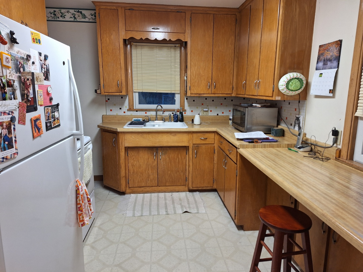 Image of kitchen.