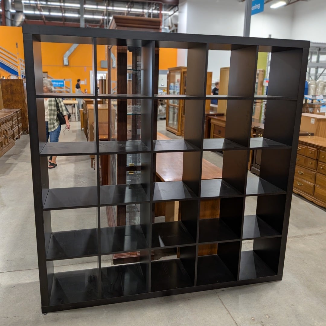 25 cube shelf